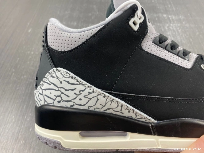 Reps LUCY WMNS 3 Off Jordan Air Noir CK9246-001 0704